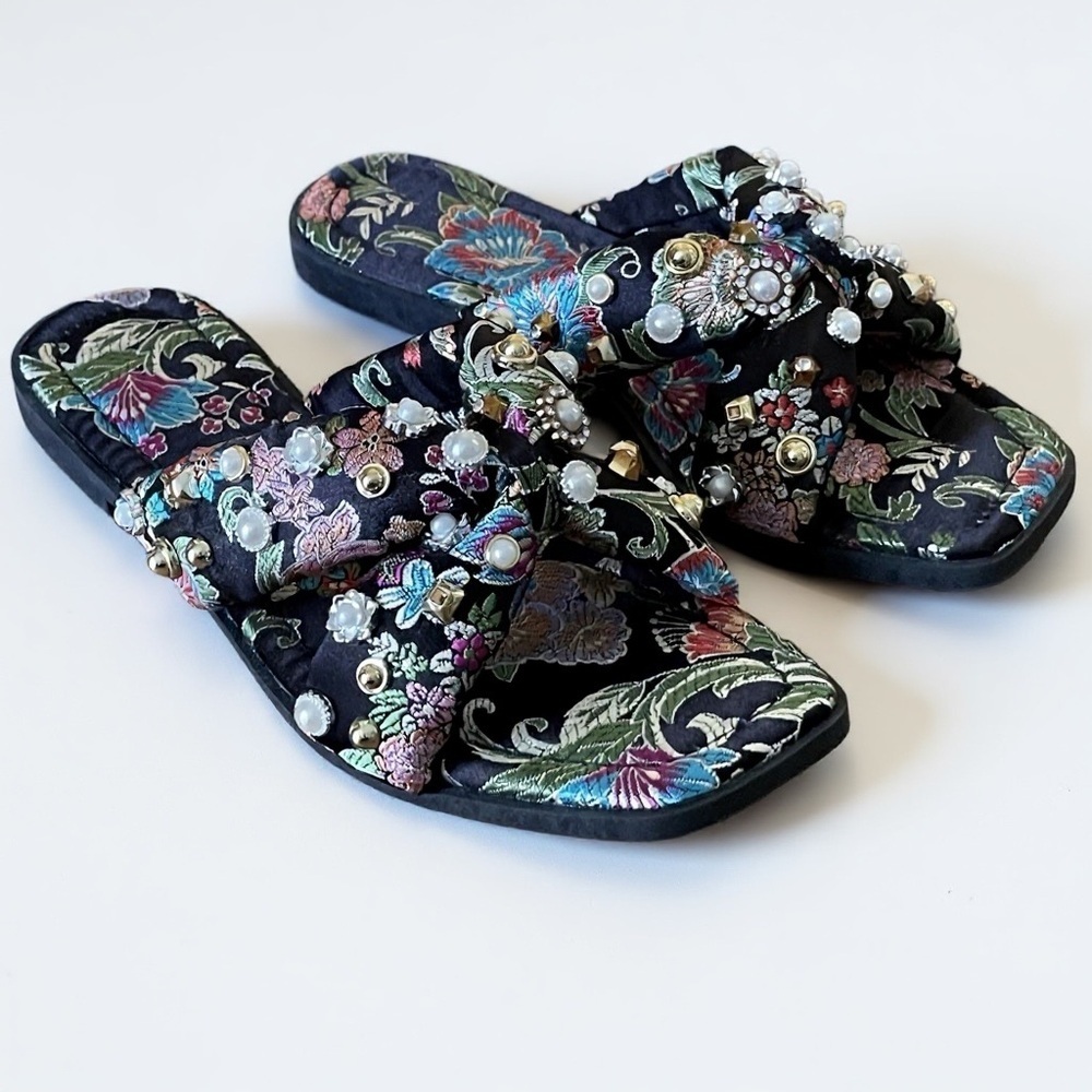 Azalea Wang Womens Ramsey Sandal Sz 7 Black Floral Jacquard Beaded Pearl Crystal - Picture 1 of 13